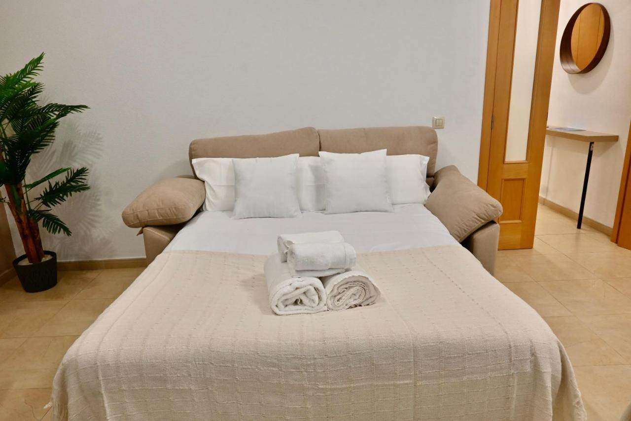 For You Rentals Acogedor Apartamento Temporal De 1 Dormitorio Y Salon, A Pasos De Gran Via Din133D — Photos 1